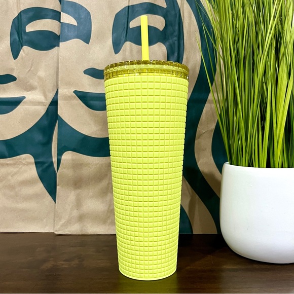 🌻 Starbucks 2023 Meadow Yellow Matte Soft-touch Grid Tumbler Venti 24oz - Picture 3 of 5